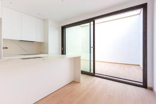 Maison jumelée à Barri del Centre. Espectacular  de tres plantas recién reformada en el corazón de