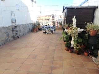 Appartement à Ca n'Anglada. Fantástico tipo casa con gran terraza y entrada independiente