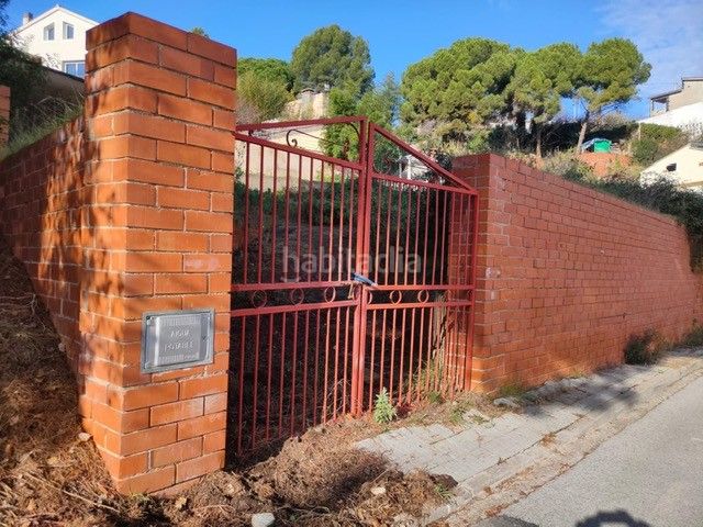 Foto eaf113a6-7a86-4da5-bfbd-2f0f94eedd10. Terreno residencial de 790 m² llano en Castellnou-Can Mir-Can Solà Rubí