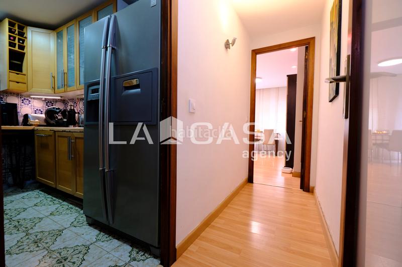 Foto 4b49850d-3b91-433f-b93e-61da5a75a9a6. Piso en Guinardó Barcelona