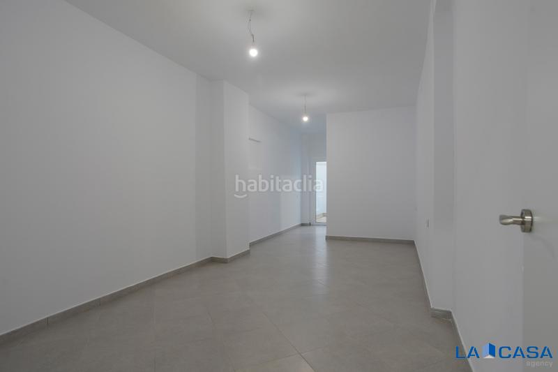 Foto 892ca1b5-5c26-4d04-8494-f37d95d4e8a4. Piano terra in Sants-Badal Barcelona