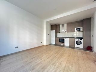 Planta baixa en Barri de les Corts. Piso en venta