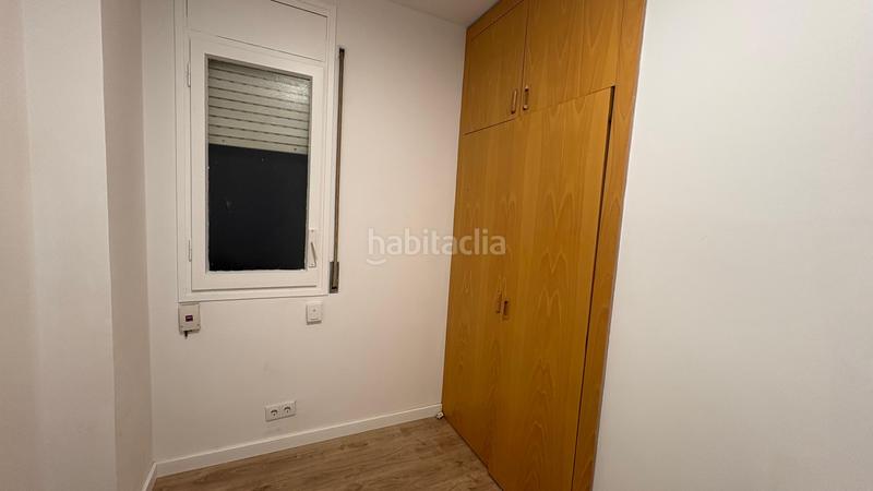 Foto 25e17f92-bb47-4b76-9101-8aaeba263809. Piso  en venta en Sants Barcelona