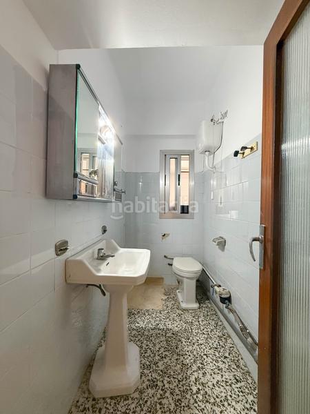 Foto f9fcd148-fab8-4765-97ba-6b22c63d25a2. Piso en Mestalla Valencia