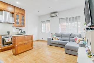Pis  Avinguda de la mare de du de montserrat. Piso en venta