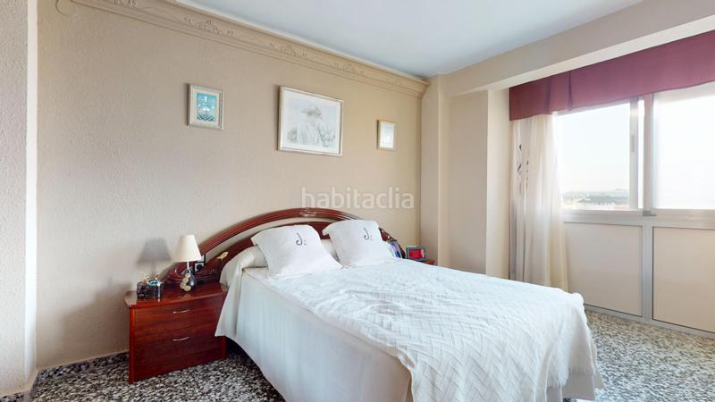 Foto f5846607-be35-40f0-a9f5-6d62c3566b61. Pis a Nou Campanar Valencia