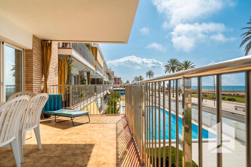 Foto d27f523d-96cf-40c1-b9e8-3516d28c53bf. Appartamento con parcheggio piscina in Baixador Castelldefels
