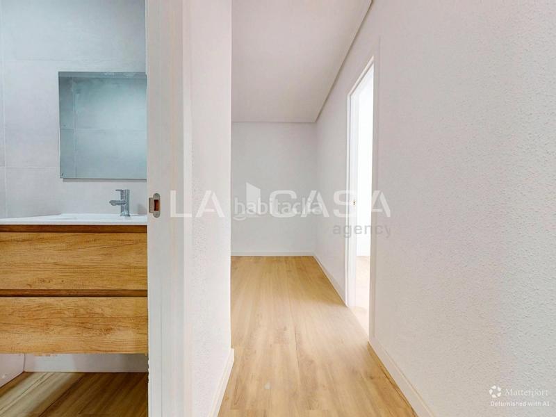 Foto 9d27bb58-5316-40fa-acd6-fe2c793c719f. Pis a Natzaret Valencia