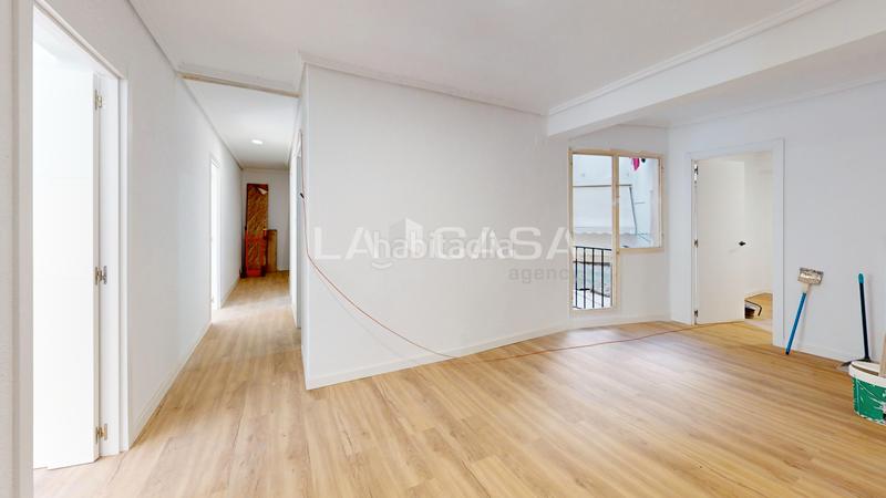 Foto 9dc288a4-f995-44c0-b5a1-5e13648291a5. Piso en Natzaret Valencia