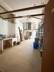 Local commercial  Avinguda de la pau