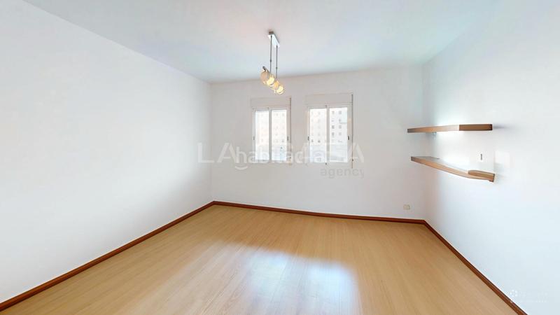 Foto 43256e90-eabf-4a14-a57a-b105551decf4. Appartement dans Mestalla Valencia