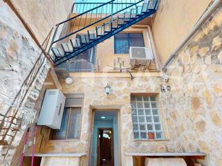 Towny house  Calle del pez