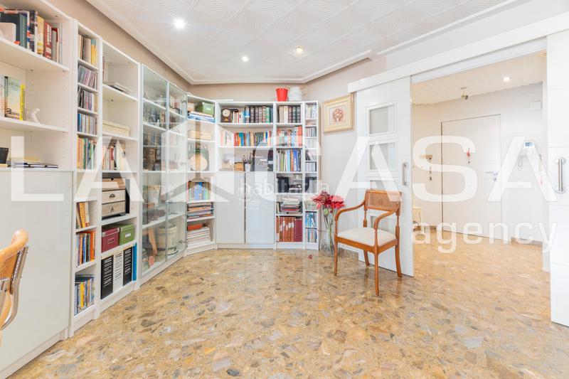 Foto 8ab0ec8c-4805-4fc0-83ab-db437e9529c6. Appartement dans Ciutat Jardí Valencia