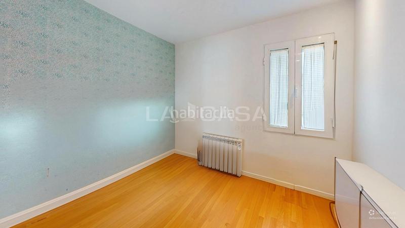 Foto f99196d1-6e42-45aa-9b8e-df048c9e5834. Flat in Camí Fondo Valencia