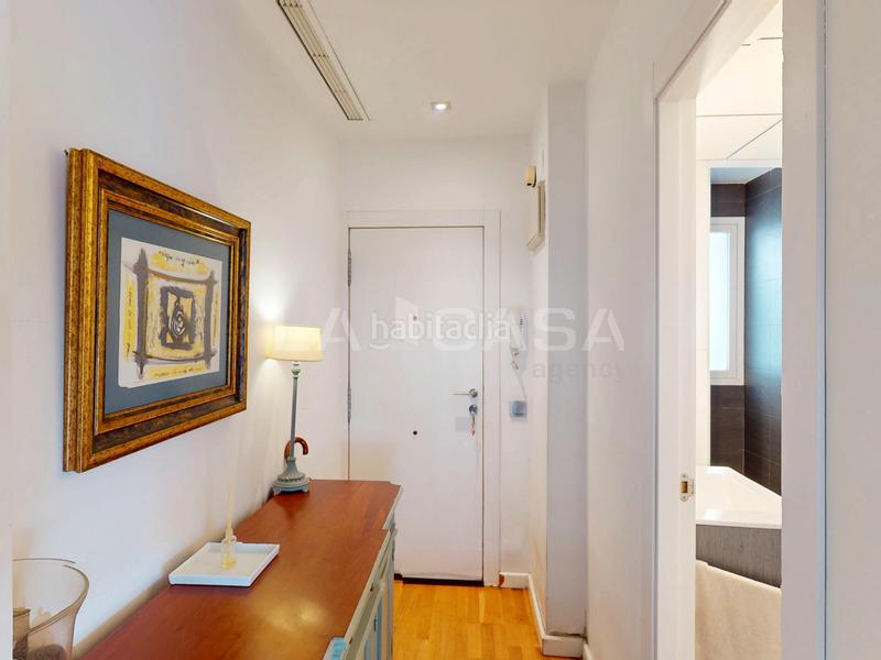 Foto ec3e02d3-2a73-404c-a52e-e90b745b3b57. Piso en Camí Fondo Valencia