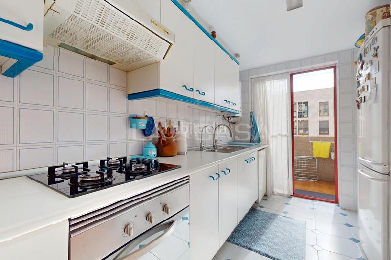 Foto e74415f8-dbd5-4867-af27-ac575869d376. Piso en Ciutat de les Ciències i de les Arts - Justicia Valencia