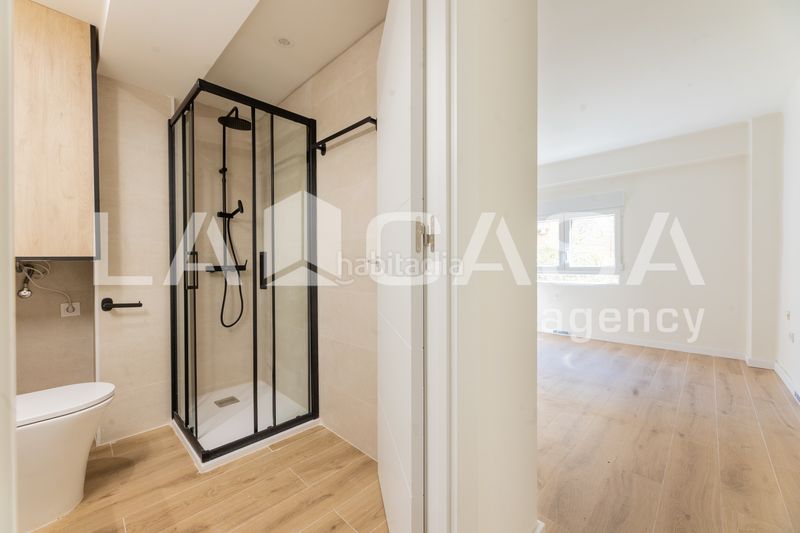 Foto 7b278a32-94c8-4c4e-82a9-ef1fa986df10. Pis a L´Amistat Valencia