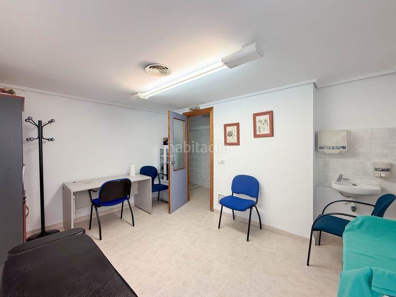 Foto 7bf348e0-45d3-45d8-9426-2c2405b39d19. Local comercial a Albors Valencia