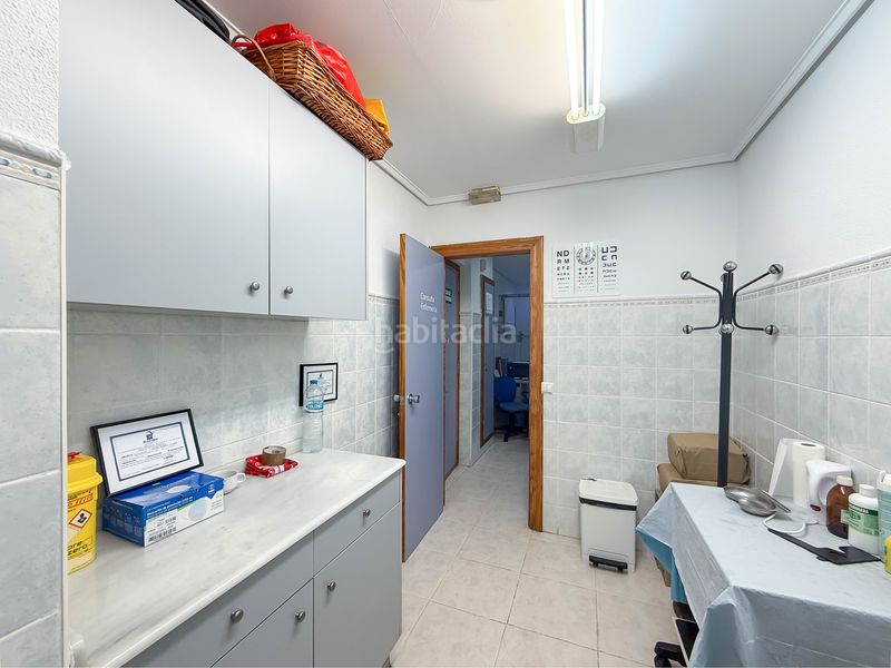 Foto c13c50eb-bc35-4d56-84e4-a4210b4b6f59. Local comercial a Albors Valencia