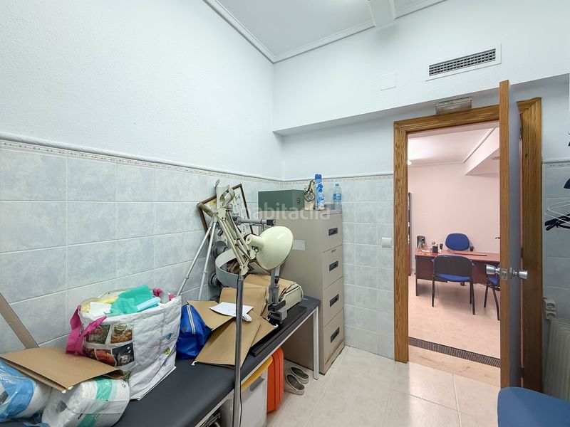 Foto d2b06942-ce1e-4241-b697-fc0b07362d21. Local comercial a Albors Valencia