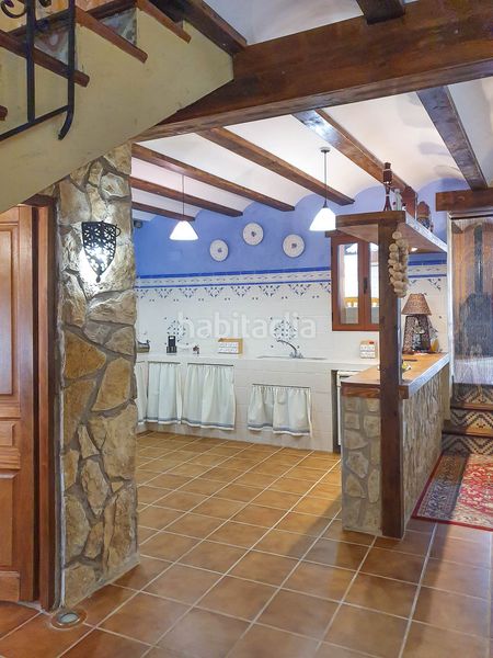 Foto faa72746-01a5-4969-8ed3-f433b6330f9c. Casa a Requena