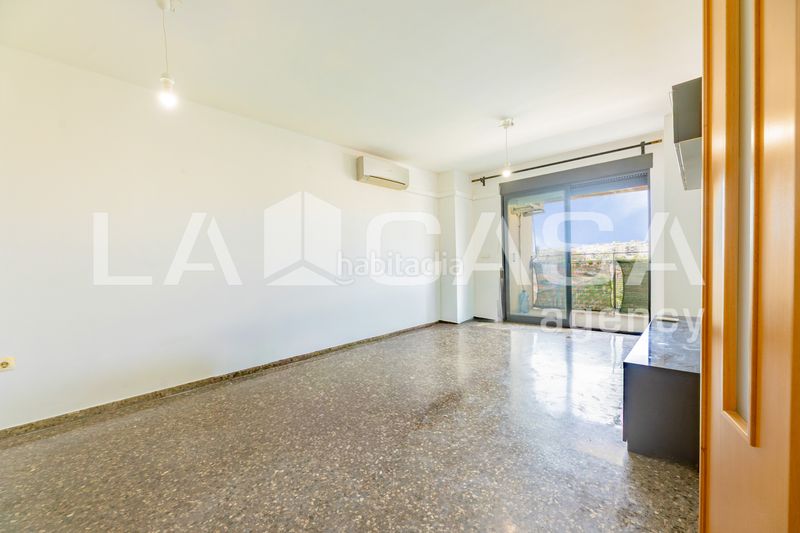 Foto b763e266-425a-4b1a-b1ab-3d613d636280. Piso en Sotolivar-Mas del Rosari Paterna