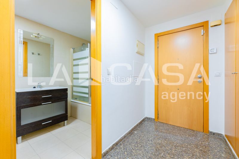 Foto e57b679c-25a0-42d9-89b2-9191478c1f1c. Piso en Sotolivar-Mas del Rosari Paterna
