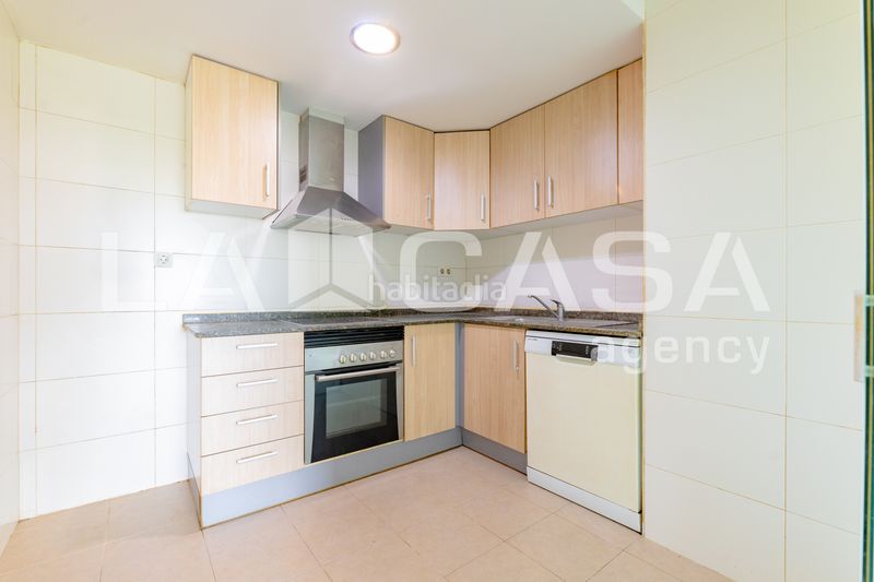 Foto fee2653b-c7dd-4916-bcb2-fe608b8fc7db. Piso en Sotolivar-Mas del Rosari Paterna