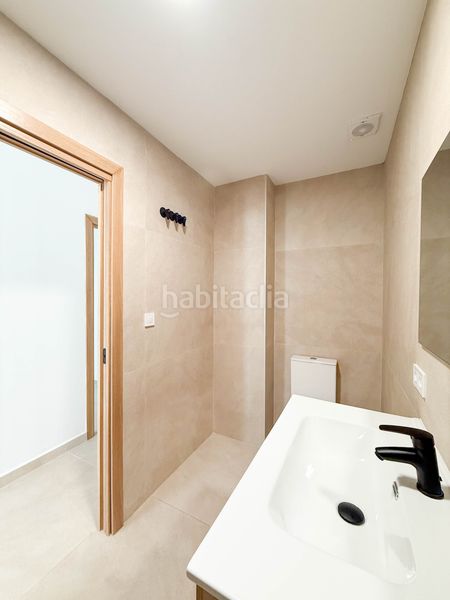 Foto e9f46f54-c7c2-4b4a-b50c-e3329f67b59b. Planta baixa a Natzaret Valencia
