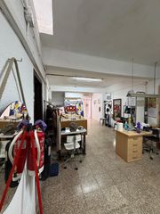 Local Comercial a Carrer de les Arts i dels Oficis