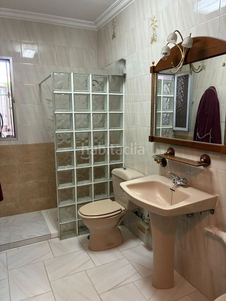 Foto 5ecfdd11-3d4b-4ead-a2e8-261bf8c1943b. Casa amb aparcament a La Pastora - La Estación San Fernando