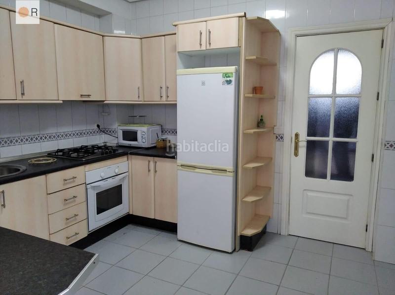 Foto 713811bd-4b6a-456b-8a46-4482c8486e46. Casa con parcheggio in Poniente-Norte - Miralbaida - Parque Azahara Córdoba