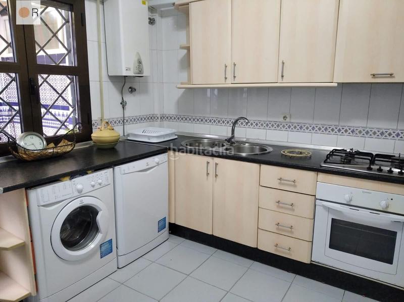 Foto 7dc4d5a4-b202-42fd-8ce9-5e8edeefeca7. Casa con parcheggio in Poniente-Norte - Miralbaida - Parque Azahara Córdoba