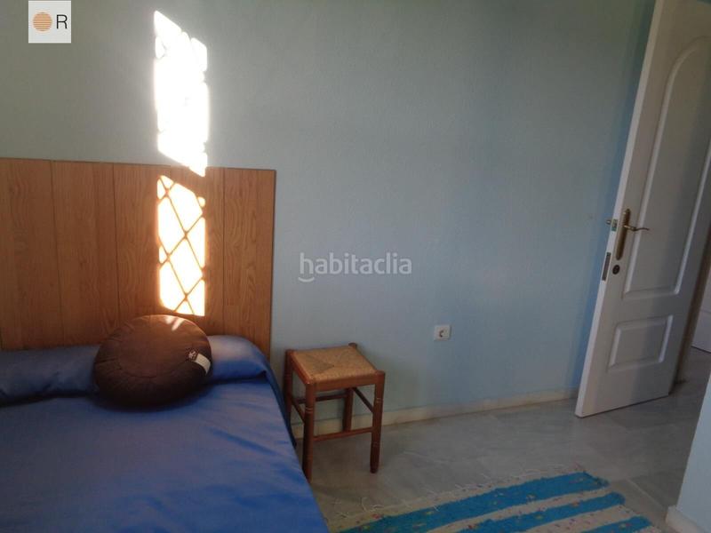 Foto ce218c84-63d3-40e5-a81f-c5c64d2db4e1. Casa con parcheggio in Poniente-Norte - Miralbaida - Parque Azahara Córdoba