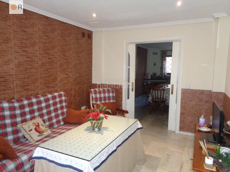 Foto fe20a8ac-46e9-49a1-b7a3-2284f7acdbe2. Casa con parcheggio in Poniente-Norte - Miralbaida - Parque Azahara Córdoba