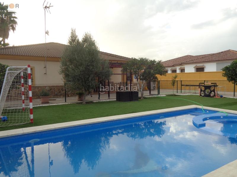 Foto 58ff8eb5-0a59-46fd-91c3-de9f64cbd199. House with heating parking pool in Sector Sur Córdoba