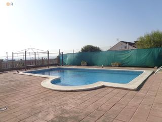 Rent Chalet in Alcolea. Acogedora vivienda de verano en encinares de alcolea