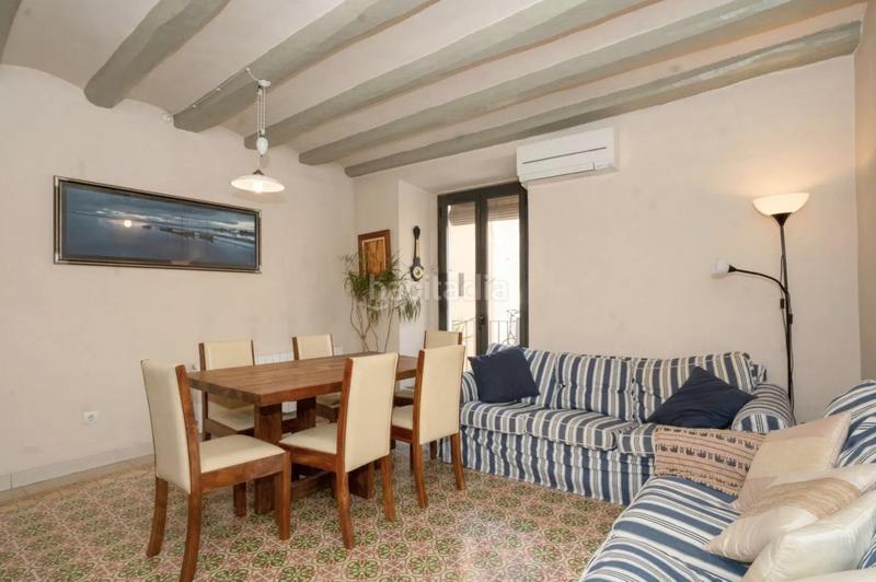 Foto b3e6b2e9-000d-4945-9b30-94d1543a9c6a. Casa pareada en carrer de barcelona 33 en La Geltrú-Sant Jordi Vilanova i la Geltrú