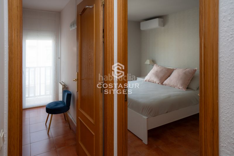 Foto 57cd0e05-a0b2-4151-a618-2dac7276644c. Casa aparellada amb xemeneia calefacció aparcament a Sant Pere de Ribes