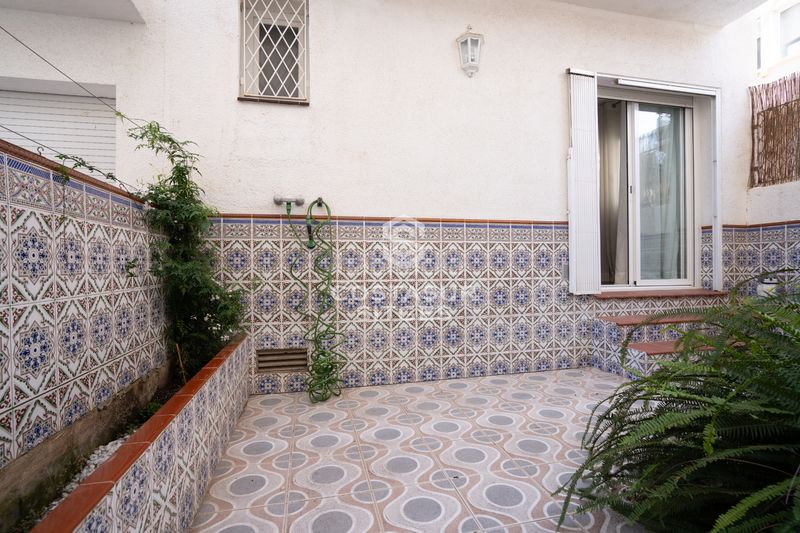 Foto 9f782ea3-6d9b-40fa-8f3d-bbc9a49feef2. Casa bifamiliare con camino riscaldamento parcheggio in Sant Pere de Ribes