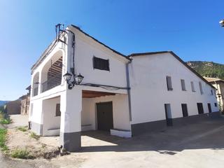 Casa  N/a. Gran casa en venta en santaliestra  ribagorza