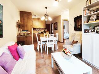 Pis  N/a. Bajo con parking y trastero en venta  santaliestra