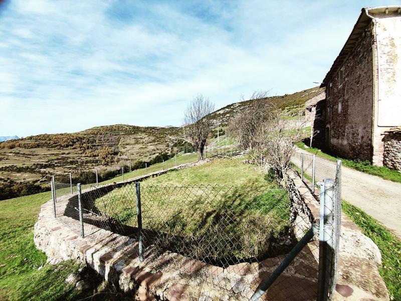 Foto 0ffb73d0-fc68-4235-9a44-a02a85ae5a8c. Casa con parcheggio in Laspaúles