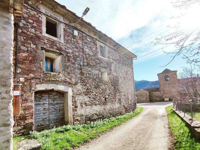 Foto 6313bc73-a902-44a7-a0f4-5577cc301770. Casa con parcheggio in Laspaúles