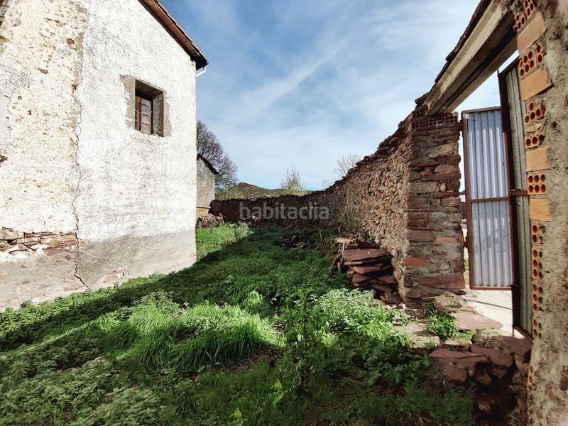 Foto ee915fcf-cbe9-44d9-86f2-ed750caf3cbd. Casa con parcheggio in Laspaúles