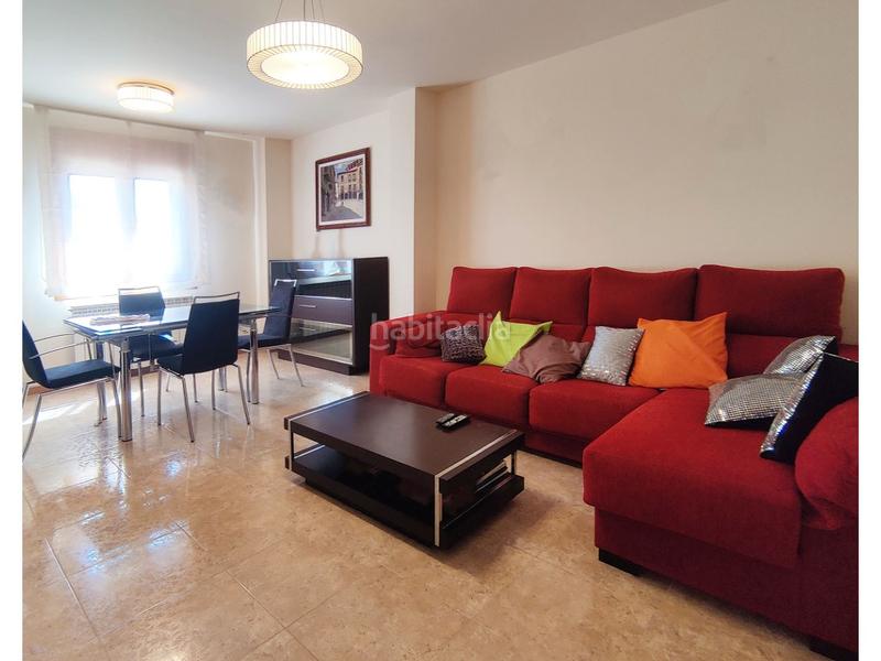 Foto e13aae61-7c31-4d79-898e-297a9ba9c6e2. Casa amb aparcament a Secastilla