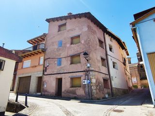 Casa  Calle arbellon. Casita rehabilitada en la puebla de castro