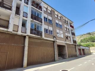 Alquiler Piso  N/a. Piso con trastero 3 hab en alquiler  graus