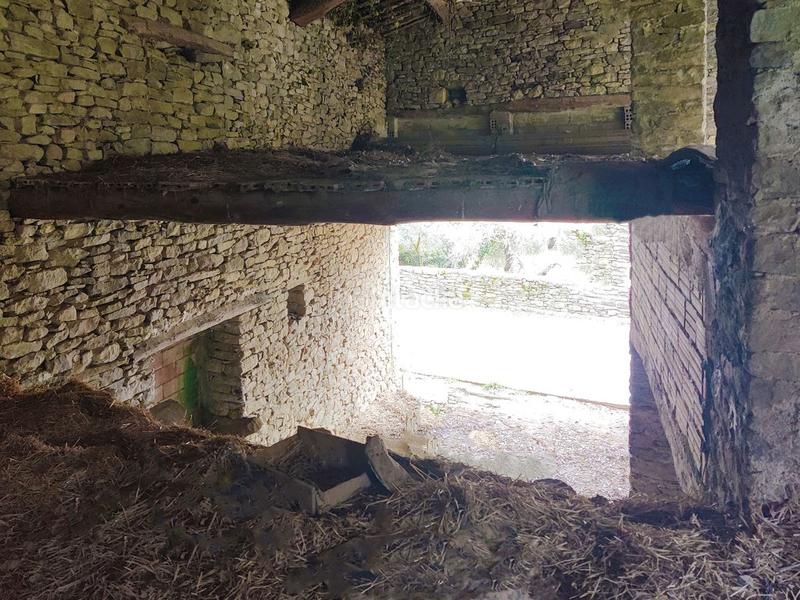 Foto bba69c55-8f73-4d53-911c-73fb1a1c937e. Maison avec parking dans Tolva