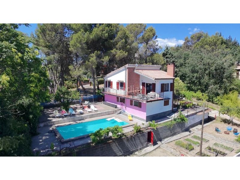 Foto 0fecaa7f-4b8b-4743-8ec4-bad8abe537e3. Casa amb aparcament a Puebla de Castro (La)